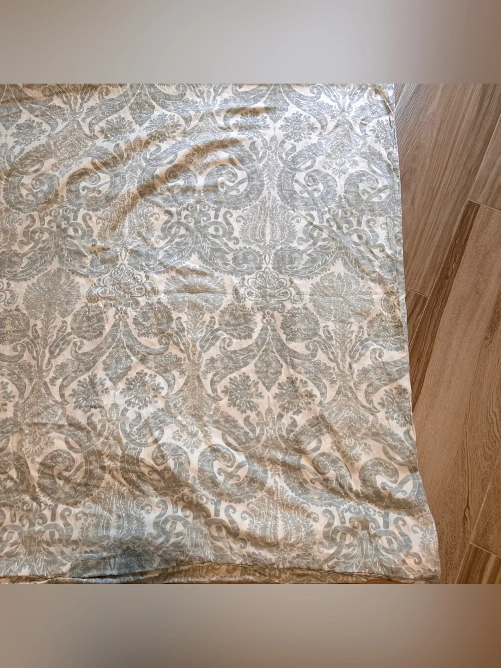 Pottery Barn Samantha Damask King Duvet Cover & 2 Euro shams Blue